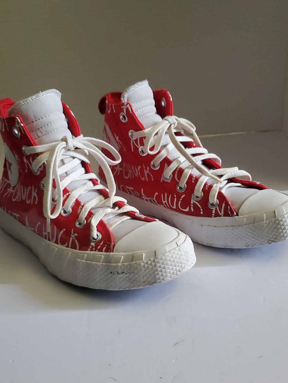 Converse UNTITL3D High Top 'NOT A CHUCK Red Sneakers Boy's Size 7
